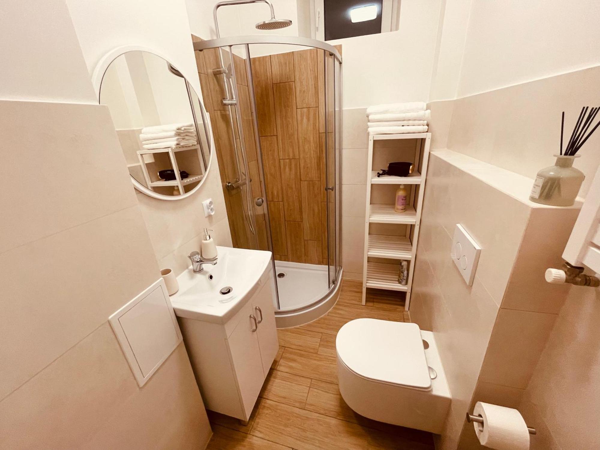 Kobiela Apartments Ktw City Center Катовице Екстериор снимка