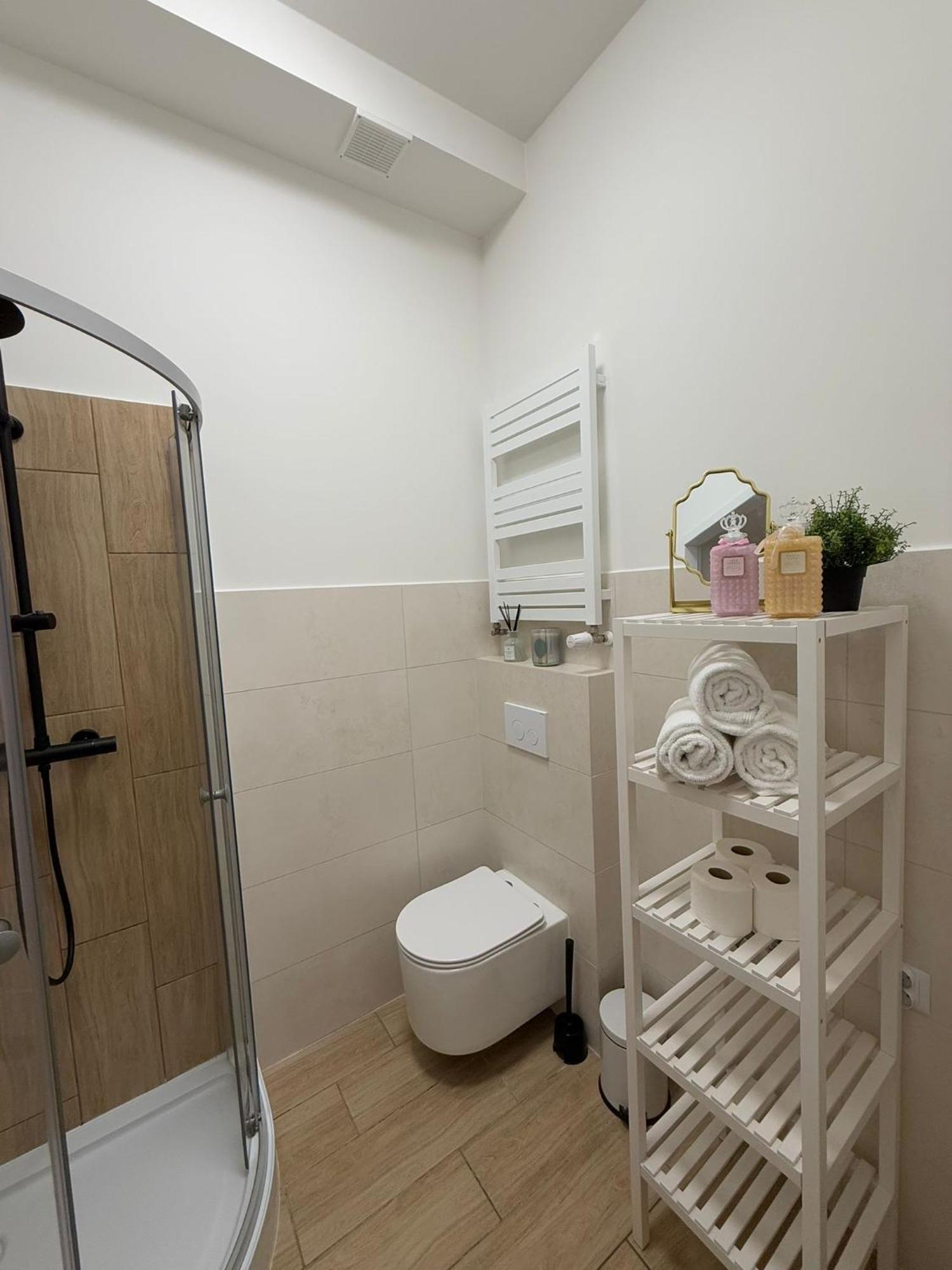 Kobiela Apartments Ktw City Center Катовице Екстериор снимка