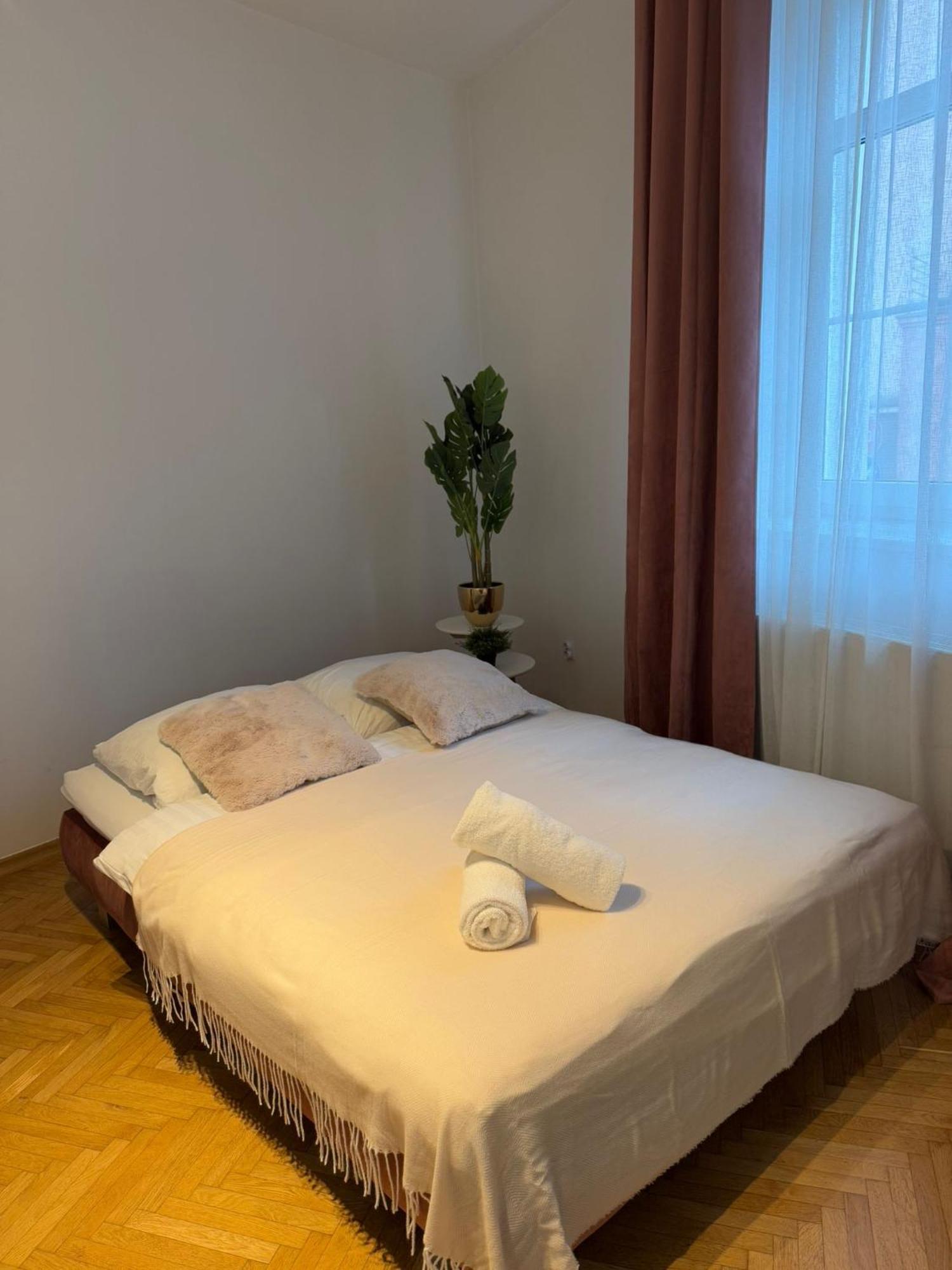 Kobiela Apartments Ktw City Center Катовице Екстериор снимка