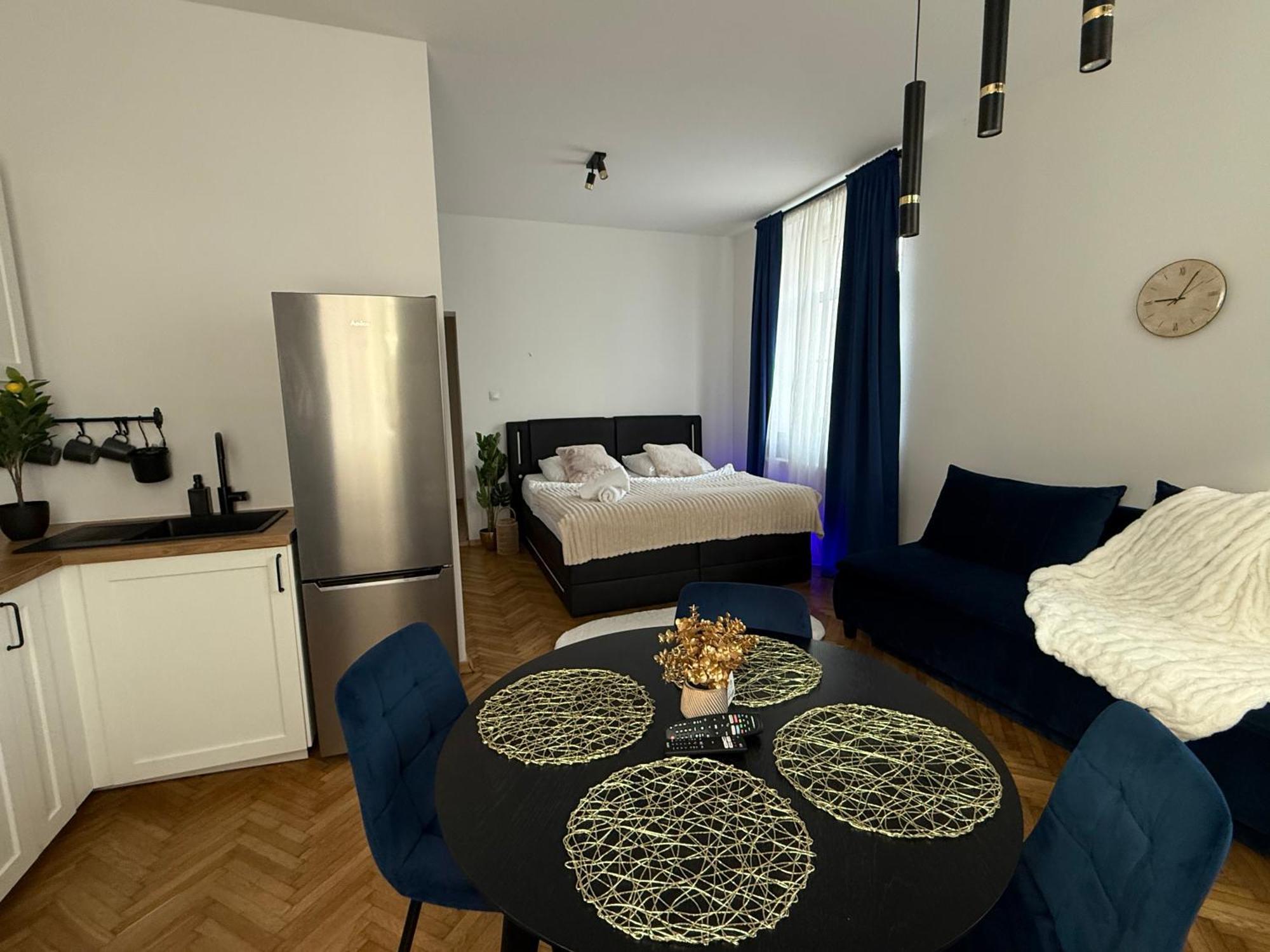 Kobiela Apartments Ktw City Center Катовице Екстериор снимка